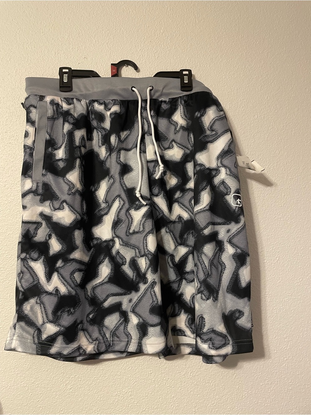 Men’s Gray & Black Patterned Shorts